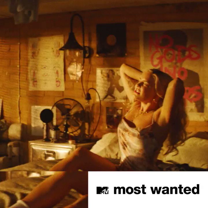 RT @mtvema: More collabs like this please ???? @davidguetta  @AnneMarie ???????????? https://t.co/bJGPXzwlLA