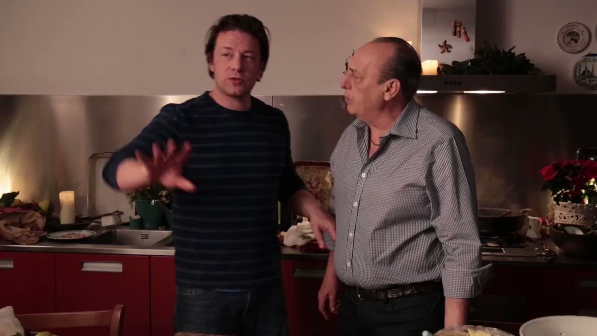 What does pesto mean, @cennarocontaldo?! ????

#JamieCooksItaly https://t.co/r48NIct3x0