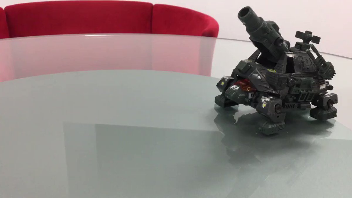 30年以上前に発売されたカメ型ゾイドの「カノントータス」です。いわば、ゾイドワイルドのガノンタスの先輩にあたります。トコ 30年以上前に発売されたカメ型ゾイドの「カノントータス」です。いわば、ゾイドワイルドのガノンタスの先輩にあたります。トコ