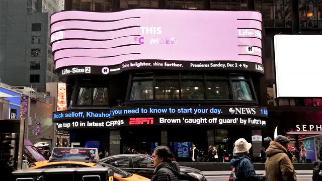RT @FreeformTV: #LifeSize2 bigger than life size in NY Times Square. 
Who's watching this Sunday? https://t.co/qtAhgEiFrm