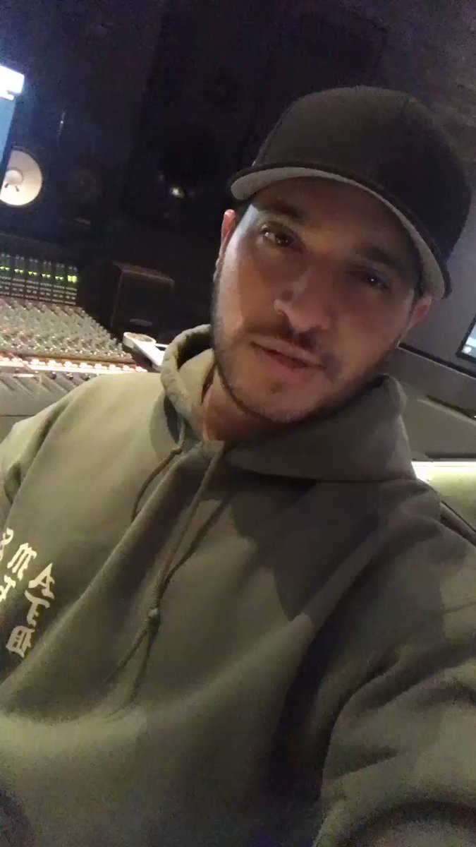 RT @JonasBlue: #RITUAL ft.@RitaOra & @Tiesto Out Now! https://t.co/uiYKr4mHT9 https://t.co/6zkJlYD4ij