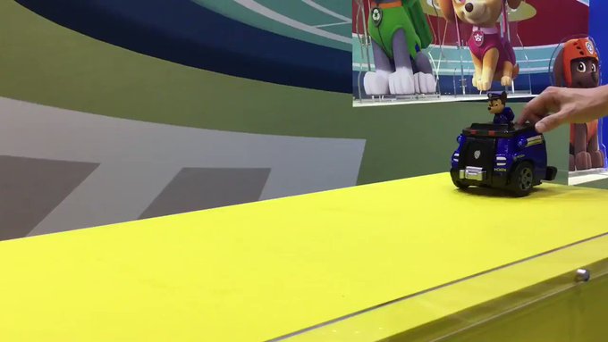 \8月3日発売/パウ・パトロールの「チェイス」と「ポリスカー」のセットが予約受付中です!こちらもマーシャル同様に走行しな \8月3日発売/パウ・パトロールの「チェイス」と「ポリスカー」のセットが予約受付中です!こちらもマーシャル同様に走行しな
