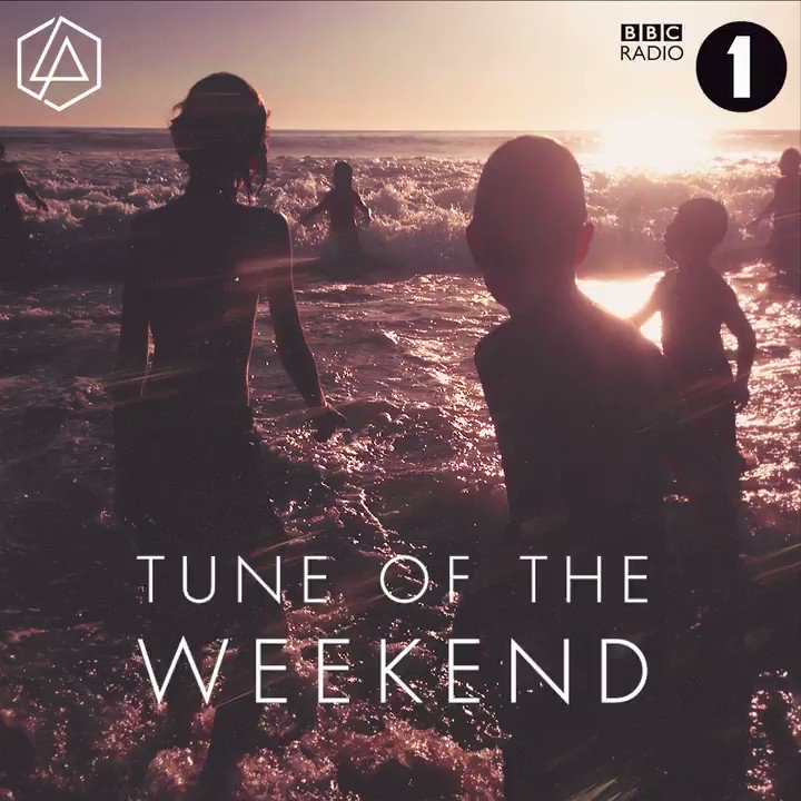 Thank you @BBCR1 & @dev_101, @mattedmondson & @alicelevine for playing #HeavyLP as your Tune Of The Weekend. https://t.co/wbwNJTdrKr