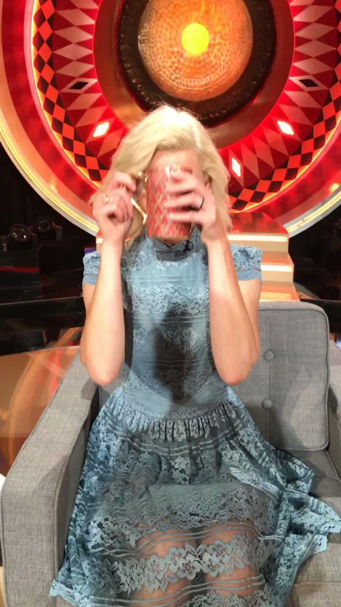 RT @TheGongShowABC: Cheers! Only two days til @elizabethbanks heads to The Gong Show! https://t.co/nLos6x0XA2