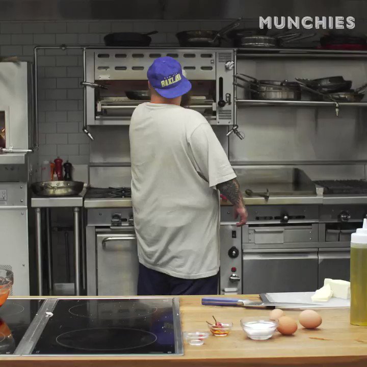 RT @munchies: How to make chicken parm with @ActionBronson https://t.co/Q0N6bXJPnn https://t.co/yAijtKeIQh