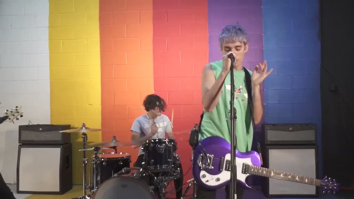 RT @youtubemusic: .@waterparks give you a quick cut and color in Blonde. https://t.co/aE1XAUuWlA https://t.co/6pqQifxfTi