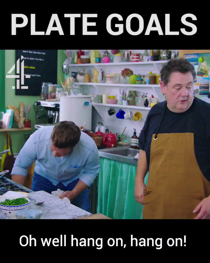 .@JohnnyVegasReal has certainly stepped up to the plate on tonight's
#FridayNightFeast, @Channel4 8pm. https://t.co/L8ALjLYvvy