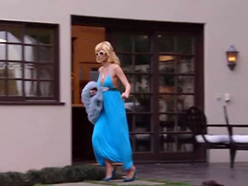 RT @ThatsSoNicki: Me running to the bank to collect my tour coins https://t.co/nS3eGILOxA
