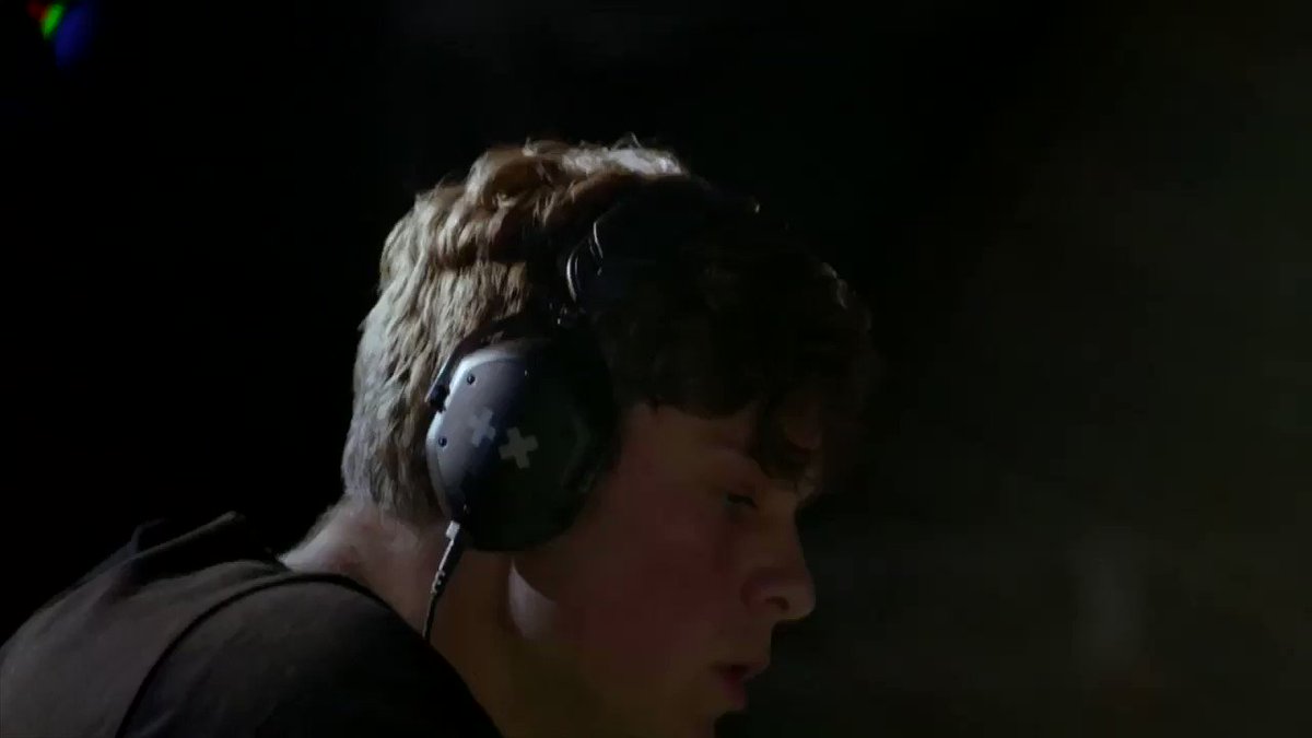 RT @MartinGarrix: If you haven't seen #WhatWeStarted yet, watch it here on @iTunes: https://t.co/gl52M8J4wi https://t.co/YluhrEpnpe