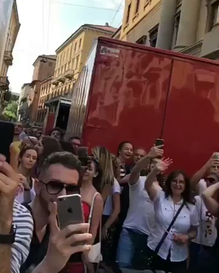 Love you #Milan ❤️ https://t.co/1KvnH9xIOe