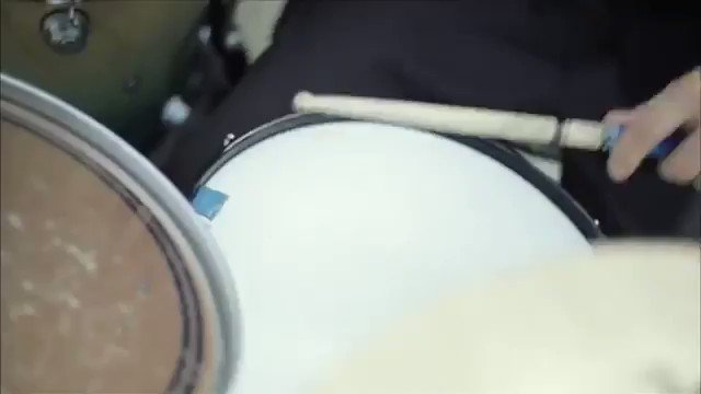 UNISON SQUARE GARDEN「桜のあと」言わずと知れたスリーピースバンド、ユニゾンより、アニメ「夜桜四重奏」 UNISON SQUARE GARDEN「桜のあと」言わずと知れたスリーピースバンド、ユニゾンより、アニメ「夜桜四重奏」