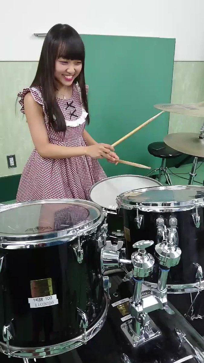 NIJIIRO★サーカス団のレコーディング休憩中。ここあのドラム。#nijiサー #ピエロ #お姉ちゃん #いねむり # NIJIIRO★サーカス団のレコーディング休憩中。ここあのドラム。#nijiサー #ピエロ #お姉ちゃん #いねむり #