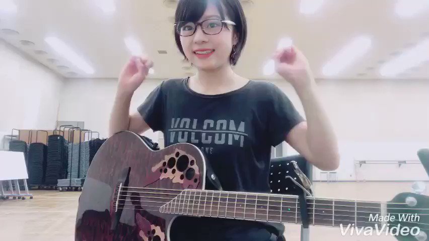 ネギま終わりの今日。ギターでの打ち合わせdayでした୧⃛(๑⃙⃘◡̈︎๑⃙⃘)୨⃛皆さんお楽しみに❀ついでに1曲。#平井 ネギま終わりの今日。ギターでの打ち合わせdayでした୧⃛(๑⃙⃘◡̈︎๑⃙⃘)୨⃛皆さんお楽しみに❀ついでに1曲。#平井