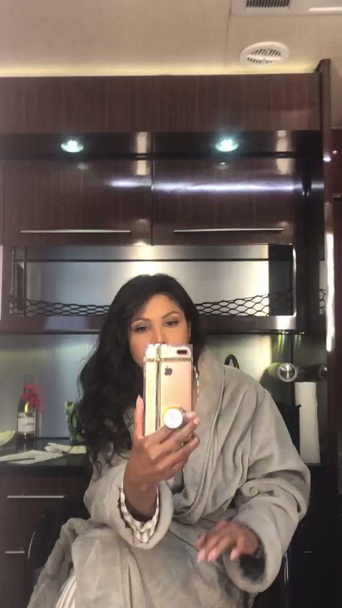 Almost ready for my scene, just wanted to check in. ????❤️ https://t.co/BYaMW1Hu5C