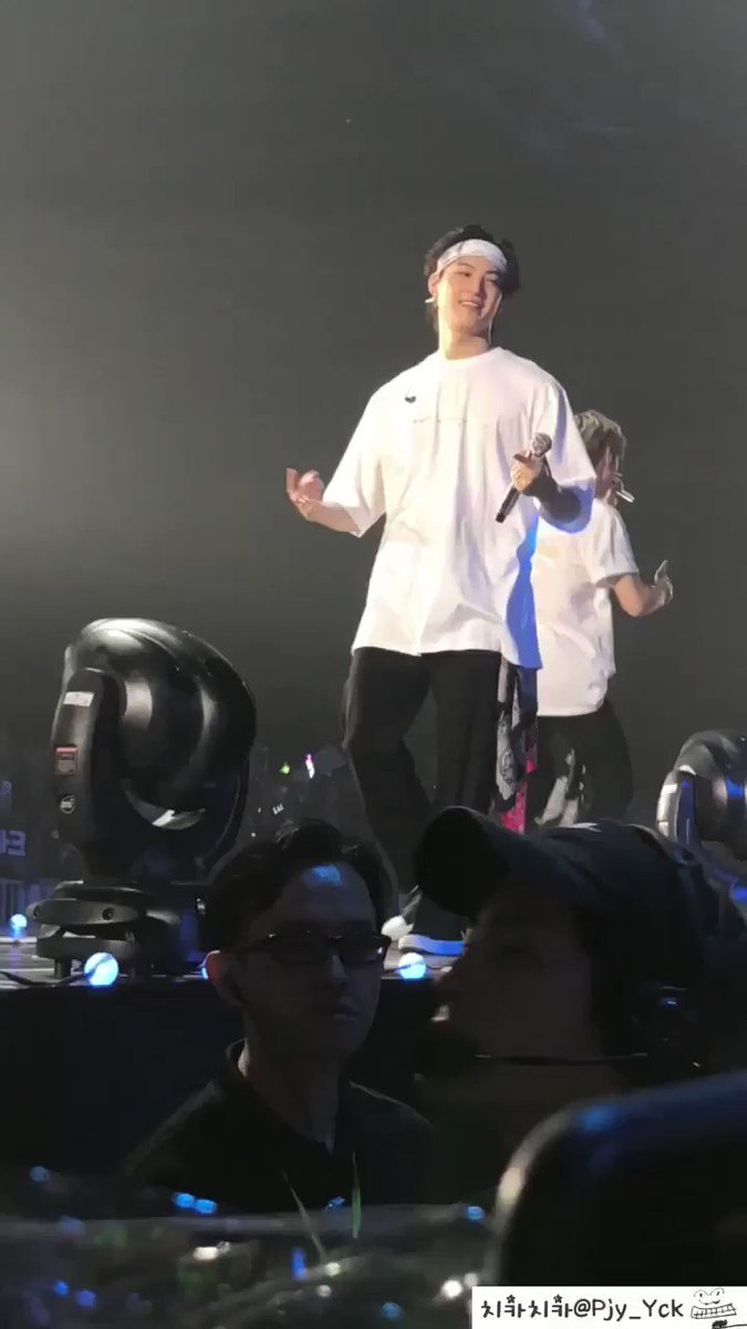 イワシ?😀180804 GOT7WORLDTOUR in Singapore #GOT7 #JB #재범 イワシ?😀180804 GOT7WORLDTOUR in Singapore #GOT7 #JB #재범