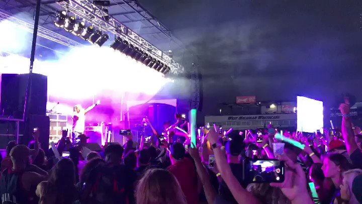 RT @1045SNX: West Michigan was ON FIRE for @liljon last night! ???? thanks for getting CRUNK with us at #PartyinthePark https://t.co/uSXZd2PSeE