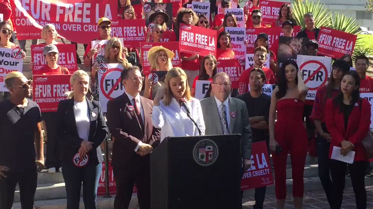 RT @ChrisWoodyard: Actress  @joannakrupa joins in the anti-fur protest ahead of L.A. city council vote. https://t.co/zySqXJPrq2