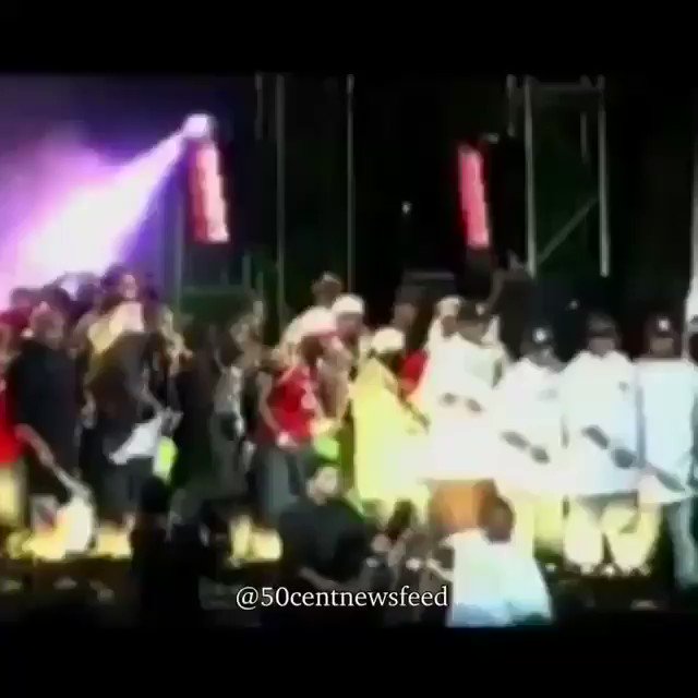 Here it is proof l never threw a chair in the crowd, LOL https://t.co/pBWTuCwezU