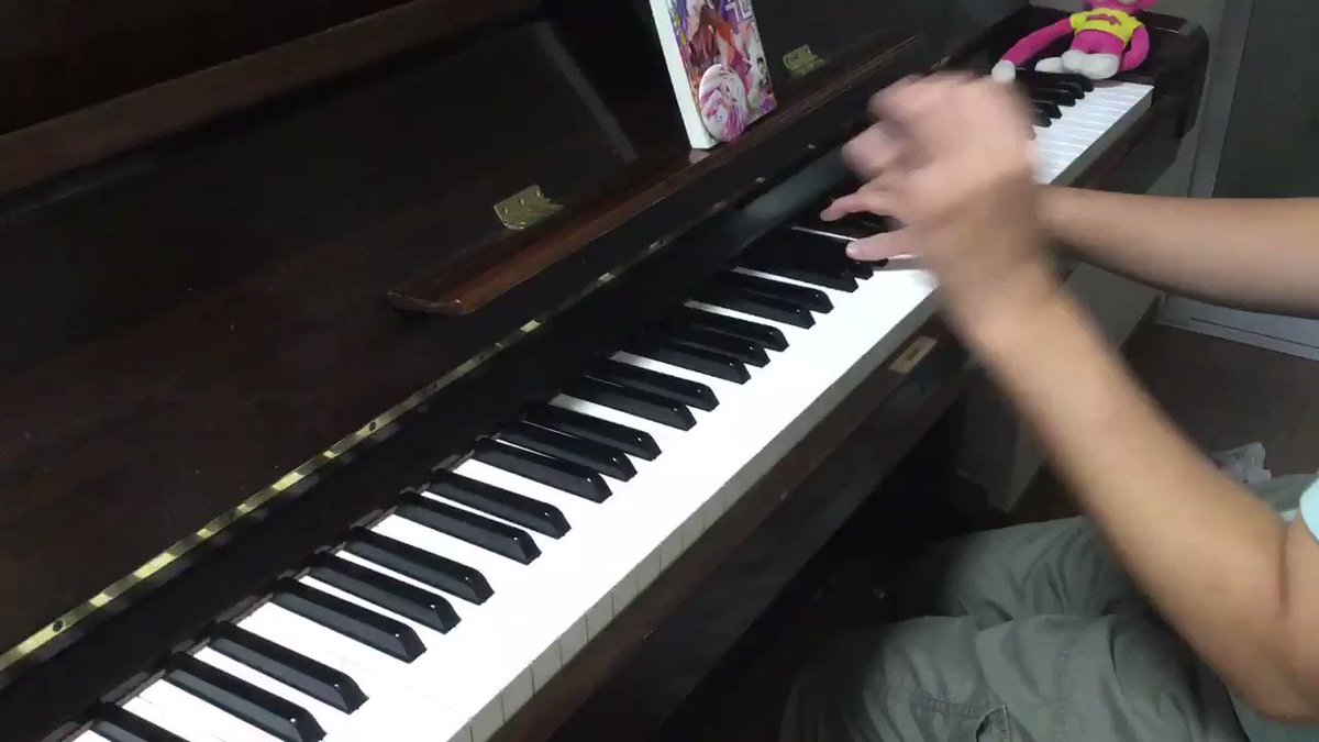 ノーゲーム・ノーライフThis game 弾いてみました。転調から先がわからぬ…耳コピでこのレベルこの曲は、まじで神鈴木 ノーゲーム・ノーライフThis game 弾いてみました。転調から先がわからぬ…耳コピでこのレベルこの曲は、まじで神鈴木