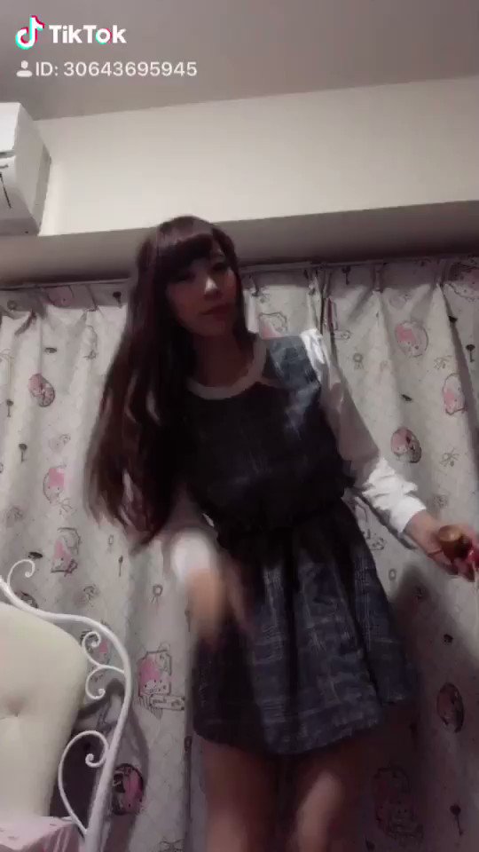 私もけん玉持ってるからやってみた(*´罒`*)最近やってなかったけどまぁまぁ出来たかなー(*´-`)♡#桜城美來 #けん 私もけん玉持ってるからやってみた(*´罒`*)最近やってなかったけどまぁまぁ出来たかなー(*´-`)♡#桜城美來 #けん