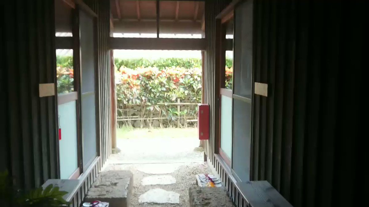 部屋割りは指定不可(基本ランダム)なのですが、日頃の行いが良かったんなぁ。ブーゲンビリアの間(作中名)に泊めて頂きますん 部屋割りは指定不可(基本ランダム)なのですが、日頃の行いが良かったんなぁ。ブーゲンビリアの間(作中名)に泊めて頂きますん