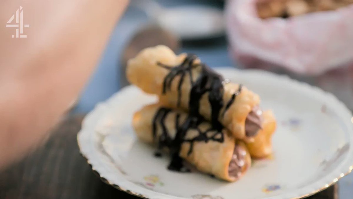 We cannoli believe how good this recipe is... ???? https://t.co/l9UOvY83Rd https://t.co/v458LXgPyP