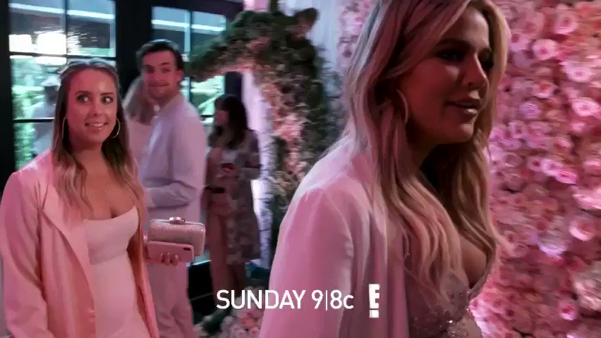 It’s my baby shower episode tonight! ???? 9/8c on E! https://t.co/O0jeFanwtl