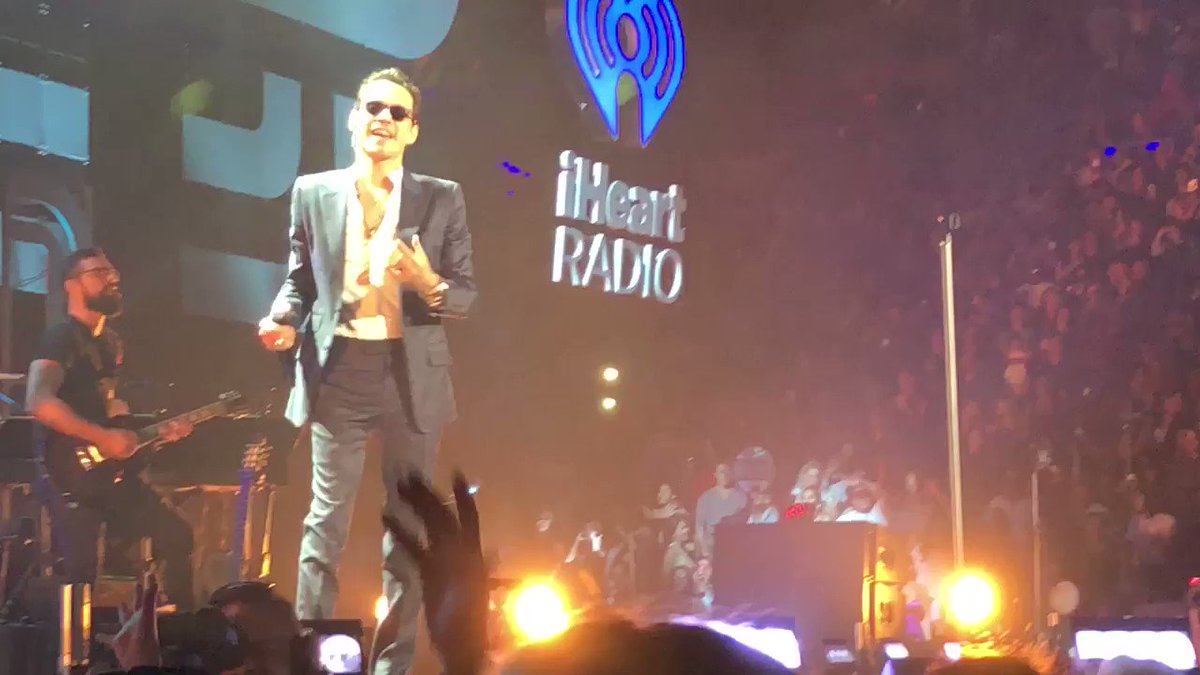RT @iHeartRadio: Can’t get over this @MarcAnthony performance ❤️❤️ #iHeartFiesta https://t.co/YzghRsASbv