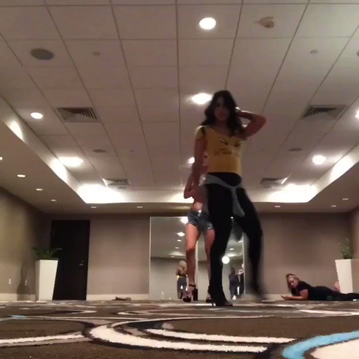 Dancing makes me happy no matter how unfair situations can be.... #HappyLanaDay https://t.co/8qQR9tY76Q