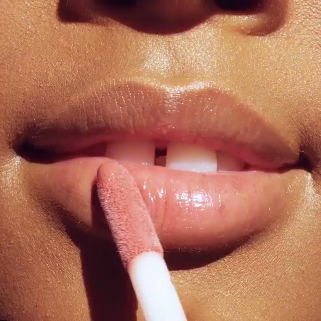 Snatched High Gloss! Non sticky and with shea butter for a moisturizing shine! https://t.co/wXyPGAZkL5 https://t.co/e6L8VODZrZ