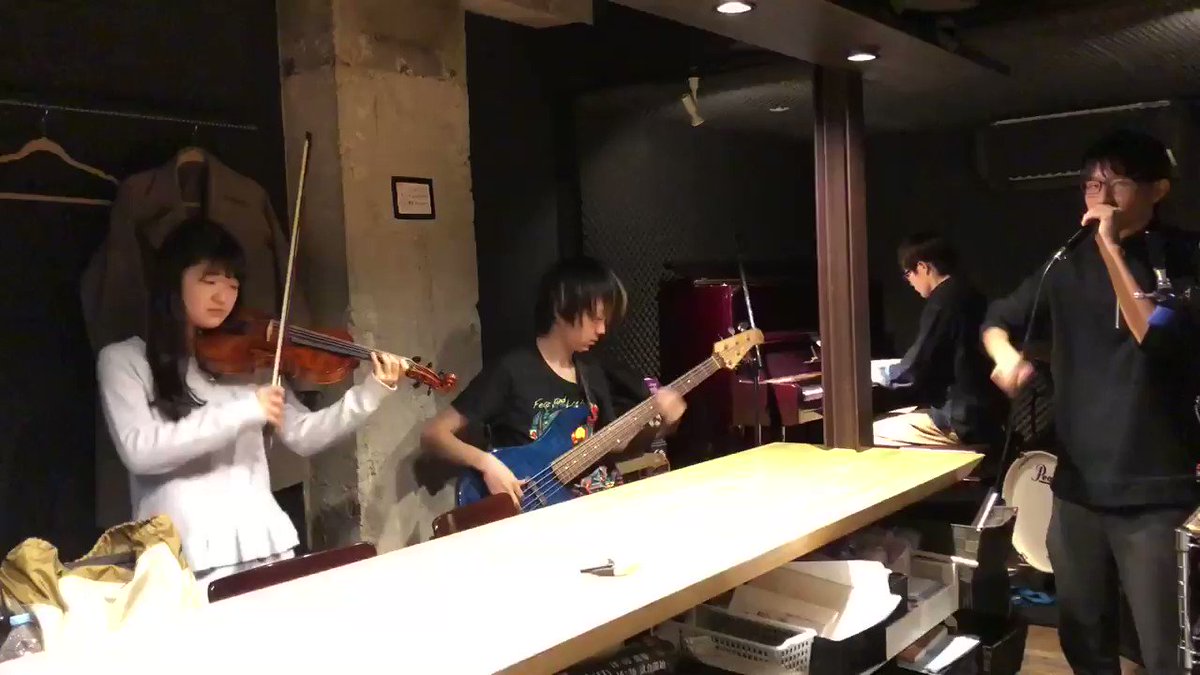今日の練習風景😆🙌🏻NFまで1週間きりました…!かっこいい曲たくさんやるから!きて!ね!!!11月23日12:00~12 今日の練習風景😆🙌🏻NFまで1週間きりました…!かっこいい曲たくさんやるから!きて!ね!!!11月23日12:00~12