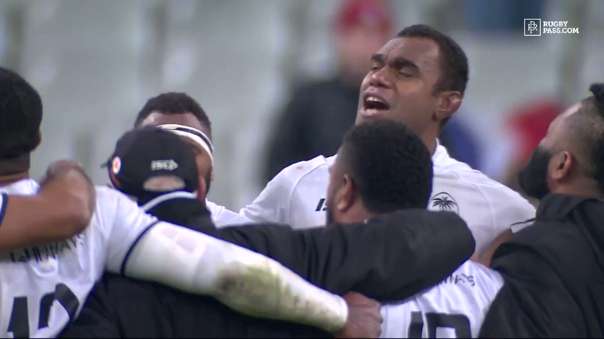 RT @bencoles_: Highlight of the autumn: Fiji after their first-ever win over France. https://t.co/i6YuUmzTWP