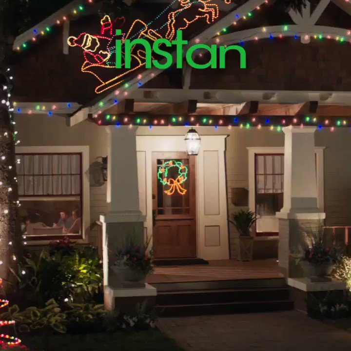 TGIF! Go see #InstantFamily this weekend and get yourself in the holiday spirit! ????❤️ https://t.co/8dt1qtsoVy https://t.co/gGCnmtQwqW