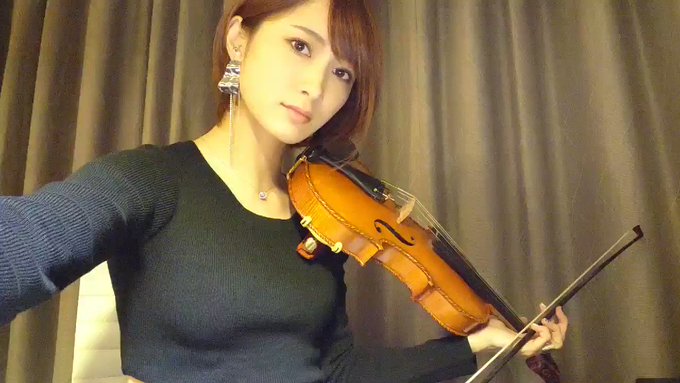 好きすぎて作業の合間に弾いてみた🎻💕#不完全モノクローグ #だかいちアニメ 好きすぎて作業の合間に弾いてみた🎻💕#不完全モノクローグ #だかいちアニメ