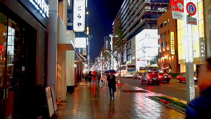 銀座にいたから寄ってみたんだけど、銀座のド真ん中に突然この空間はさすがにビックリした💦バケモノの子の世界か、はたまたサイ 銀座にいたから寄ってみたんだけど、銀座のド真ん中に突然この空間はさすがにビックリした💦バケモノの子の世界か、はたまたサイ