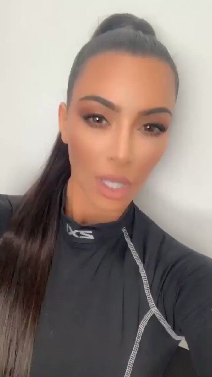 RT @KimKanyeKimYeFC: . @jamescharles filmed with @KimKardashian & @MakeupByMario today!! #ComingSoon https://t.co/yKubmdYcof