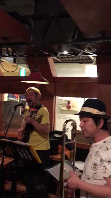 から始まるライブ告知は、12/19平日19時から始まるこの方々の、トロンボーンの方は天才バカボンだよ「シラフでは出てこな から始まるライブ告知は、12/19平日19時から始まるこの方々の、トロンボーンの方は天才バカボンだよ「シラフでは出てこな