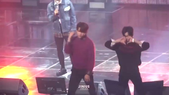 ジェボム、妻のノリノリダンス思い出したのかな〜#got7 #MAMAinHongKong #JJP#jinyoung # ジェボム、妻のノリノリダンス思い出したのかな〜#got7 #MAMAinHongKong #JJP#jinyoung #