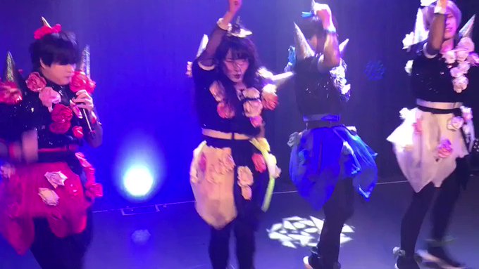【本日のセトリ】12/17(月)『ZOC不定期企画ライブ 実験001 “二丁目でうな丼”』1.耳をすませば2.三原色カ 【本日のセトリ】12/17(月)『ZOC不定期企画ライブ 実験001 “二丁目でうな丼”』1.耳をすませば2.三原色カ