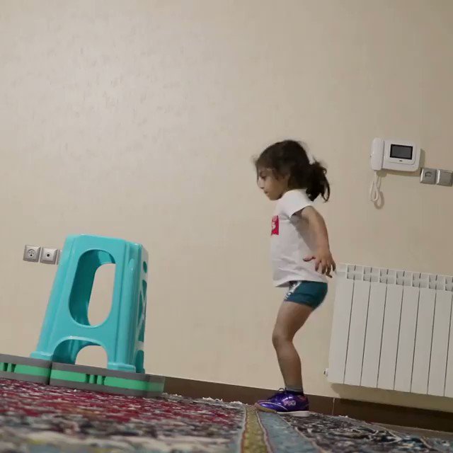 RT @ValaAfshar: The best demonstration of grit, persistence and self-confidence in less than one minute https://t.co/QjDnsHliZv