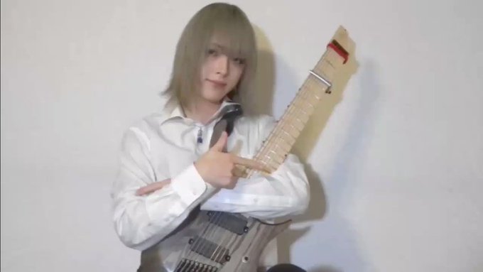 ジブリで一番大好きな映画の曲をアレンジ中🎸#GOCGuitars #Materia #Sirtone #ハウルの動く城 ジブリで一番大好きな映画の曲をアレンジ中🎸#GOCGuitars #Materia #Sirtone #ハウルの動く城