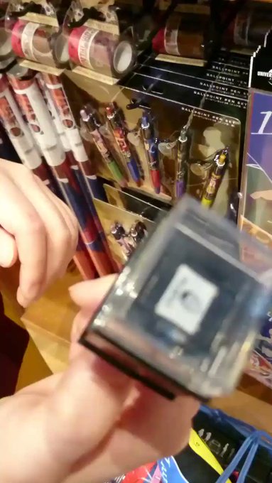 USJ×ルパン三世のコラボいろいろ注目するべきところはあるけど、このボールペンは伊勢丹には作れないよね#ルパン三世 #U USJ×ルパン三世のコラボいろいろ注目するべきところはあるけど、このボールペンは伊勢丹には作れないよね#ルパン三世 #U