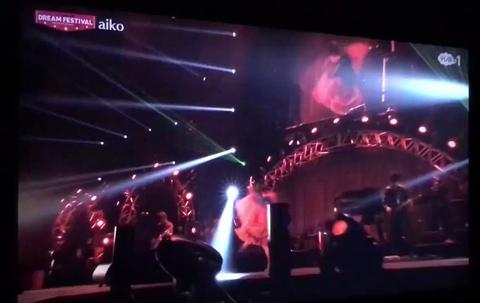 はぁ〜〜〜🎶ここテンションあがる〜✨飛び跳ねてまうぅーーー🎶2015 ドリフェスaikoー💕グッズいっぱい買ってまうわー はぁ〜〜〜🎶ここテンションあがる〜✨飛び跳ねてまうぅーーー🎶2015 ドリフェスaikoー💕グッズいっぱい買ってまうわー