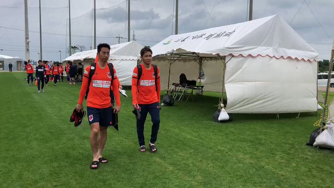 サッカー教室を終えた後は、全員で記念撮影をしたり、サインを書いたりと交流しました😚#ardija #大宮アルディージャ サッカー教室を終えた後は、全員で記念撮影をしたり、サインを書いたりと交流しました😚#ardija #大宮アルディージャ