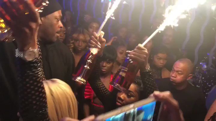 RT @DJWhooKid: ???????? @50cent x @DJWhooKid x Atlanta x #lecheminduroi ???????????????????????? #SuperBowlweekend ???????? https://t.co/NZpHC6NkOE