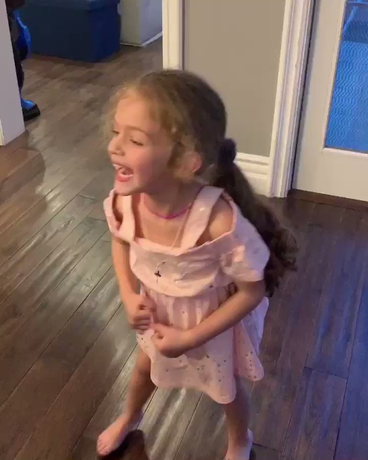 Bella would like you to dance with her. (For all the joy, turn up the sound.) https://t.co/Sh6nPTtCes