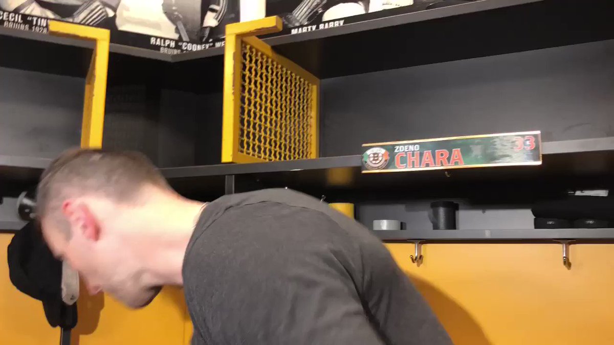 RT @BruinsCLNS: ????POSTGAME SOUND????

Zdeno Chara PRAISES Conor McGregor for staying, watching and motivating #NHLBruins https://t.co/FiDUAOangJ