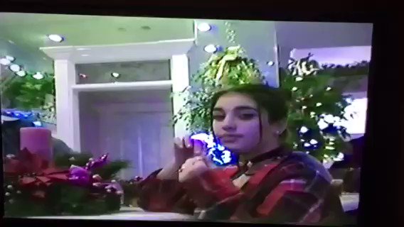 Khloe is psychic ???? https://t.co/A4CedFsoXr