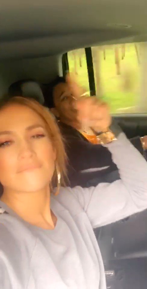 Takin’ a trip down memory lane. ???? #TourVibes #JLoItsMyParty ???? https://t.co/Z57ZknKjCA