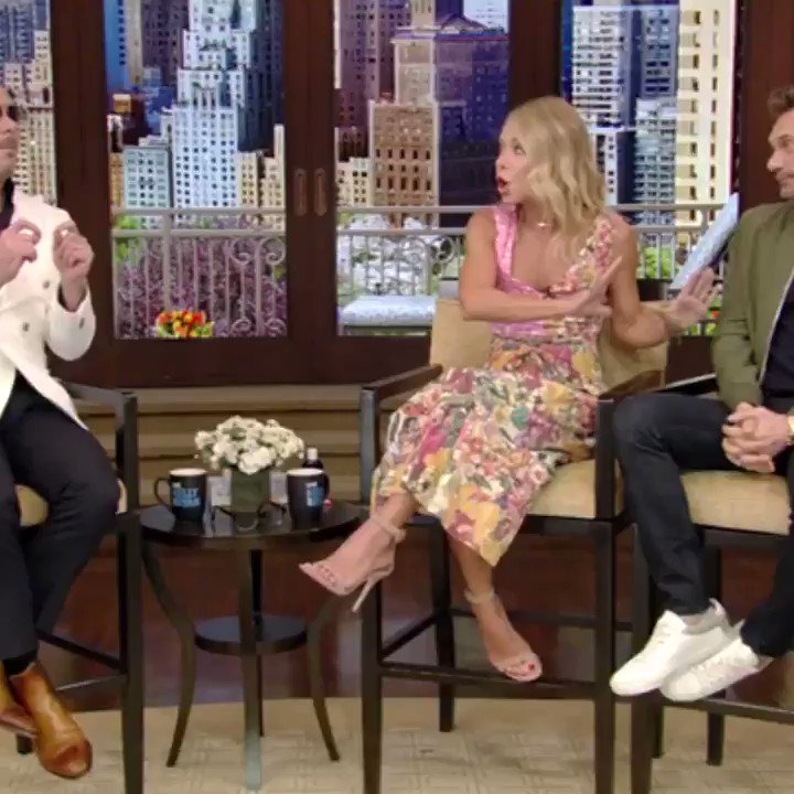 RT @LiveKellyRyan: Mr. Worldwide @pitbull with Mr. Coast to Coast! #KellyandRyan https://t.co/hycAlCpERx